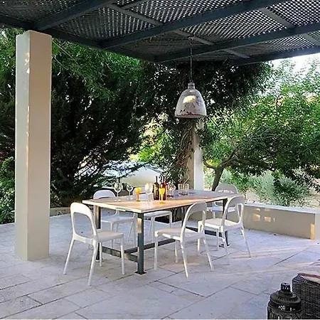 Villa Sleeps 6 Pool Air Con Wifi
