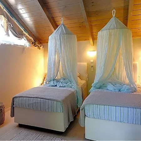 Sleeps 6 Pool Air Con Wifi Villa *